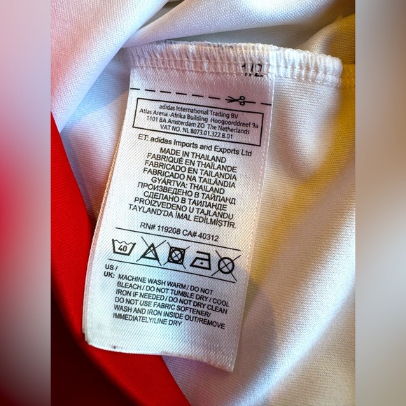 Adidas New York Red Bulls 2016-17 Primary Replica Soccer Jersey -Youth Large - Picture 14 of 15